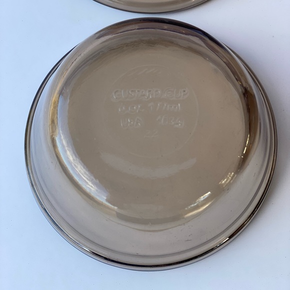 Vintage (set of 4) 6 oz. Custard Cups in Smoke Brown Glass - Picture 6 of 6